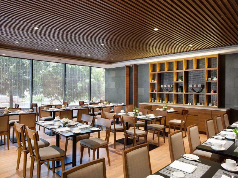 雅加达坦林福朋喜来登酒店 外观 照片